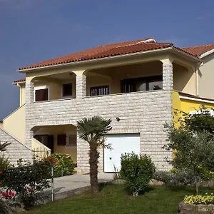  Apartment Bratti
